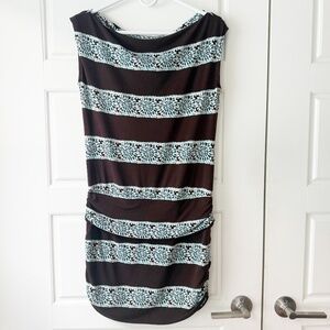 BCBGMaxAzria Brown Dress with Teal & White Design. Rouched on sides. Size S